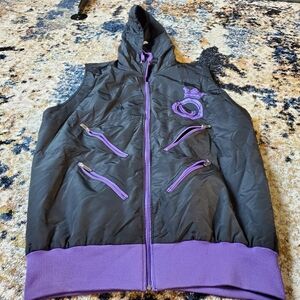 Jericho‎ Ignant Vest 2012